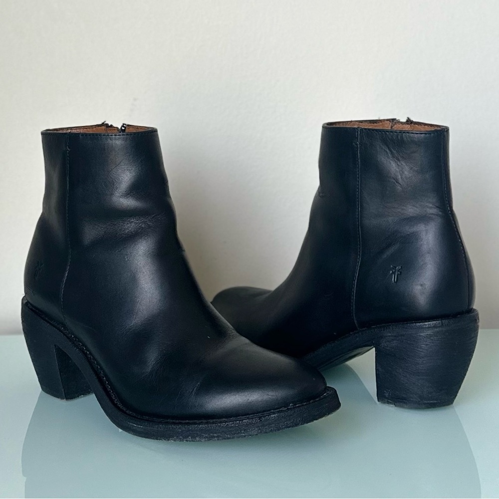 👢 Frye Rosalia Leather Booties - Like New!